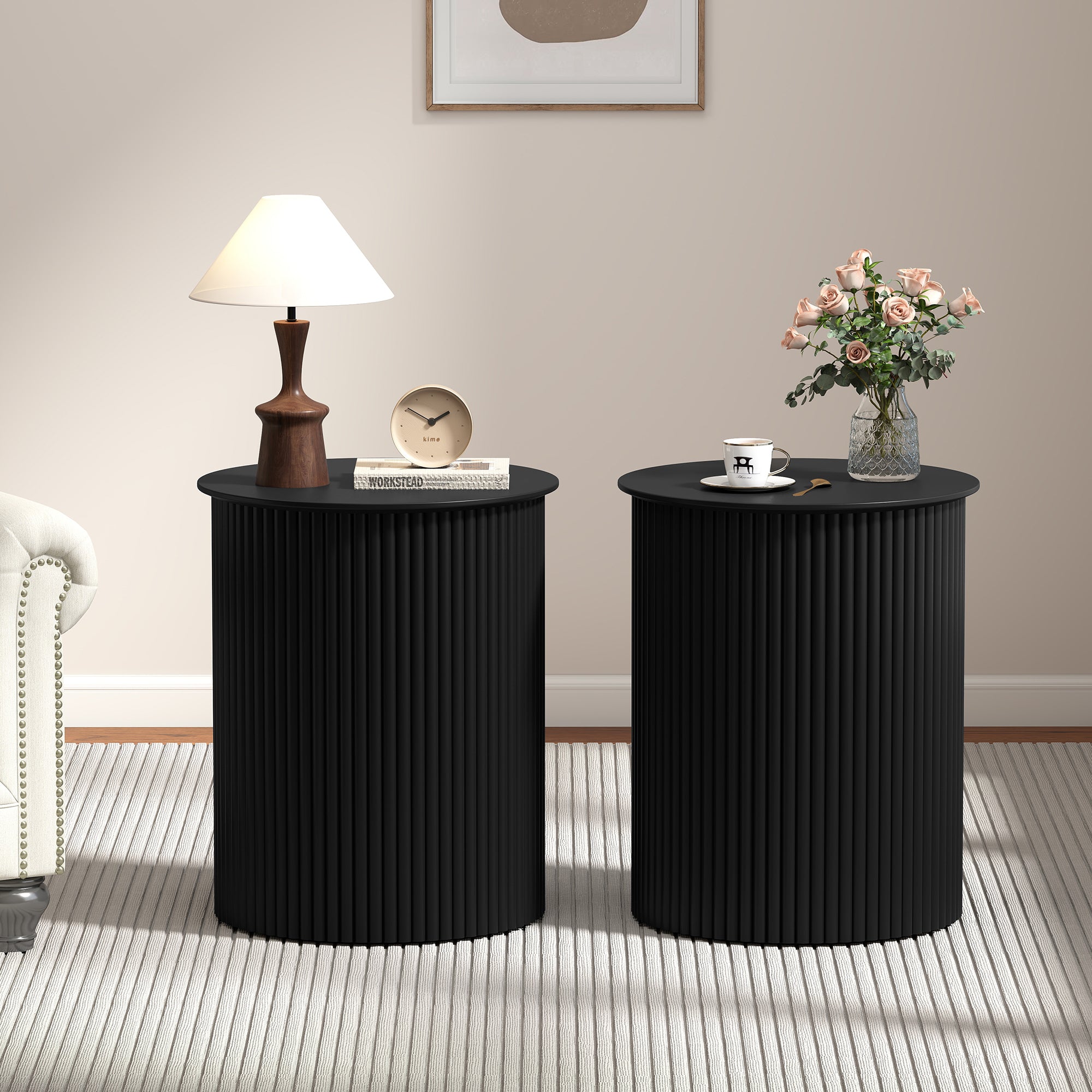Small Round End table for Living Room with fluted Design, Circle Bedside Table for Bedroom