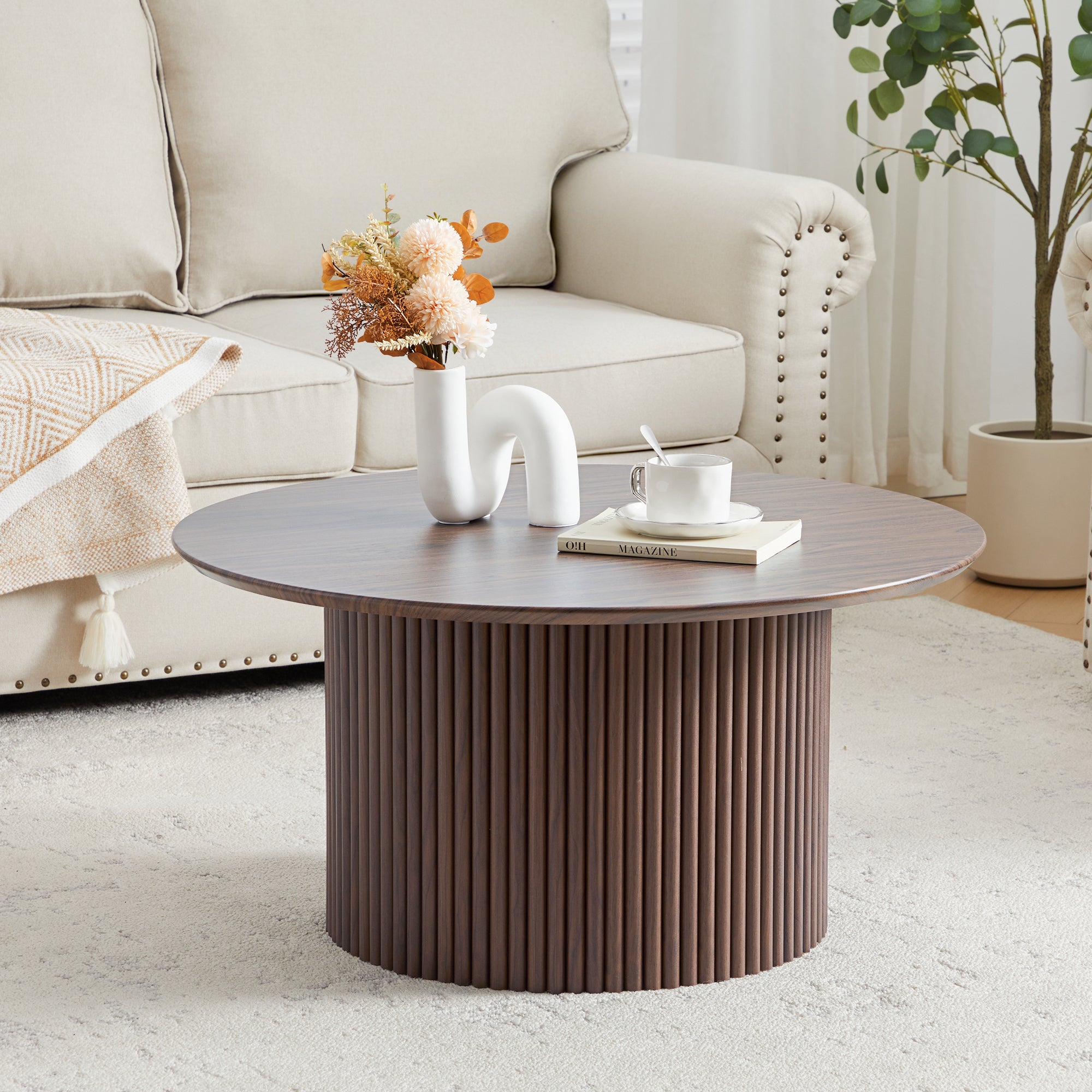 YOCWO 31.5" Small Round Coffee Table for Small Apartment Living Room, Modern Coffee Table with Fluted Drum