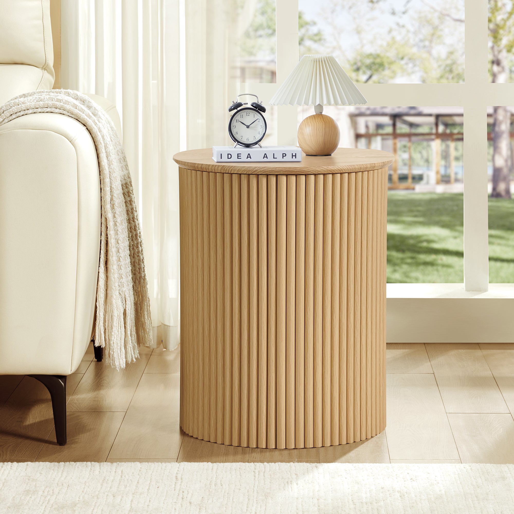 Small Round End table for Living Room with fluted Design, Circle Bedside Table for Bedroom